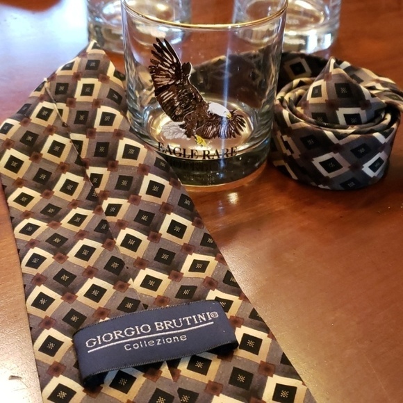 GIORGI Brutuni Tie 100% Silk 61" x 4" w EUC - Picture 2 of 5